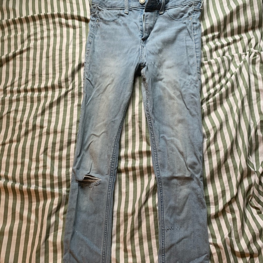 light wash skinny jeans